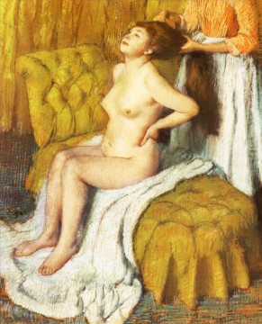Frau die ihre Haare gekämmt 1895 Edgar Degas Ölgemälde